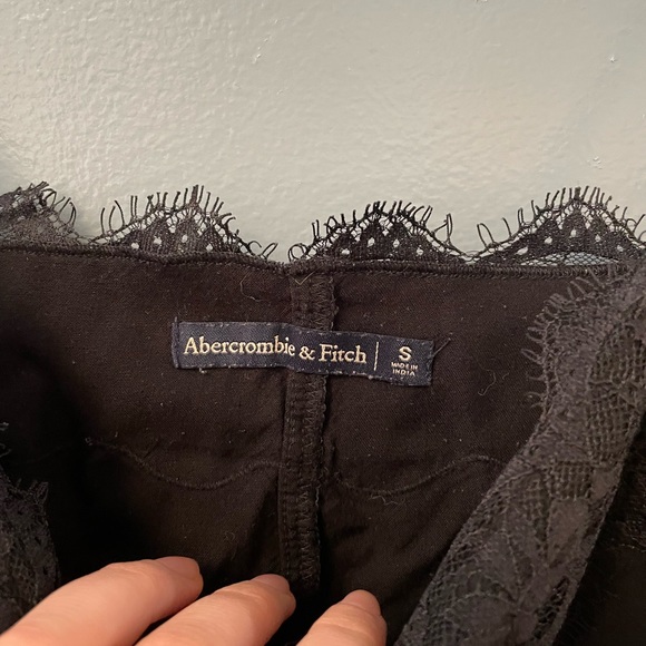 Abercrombie Black Lace Camisole - Picture 3 of 5